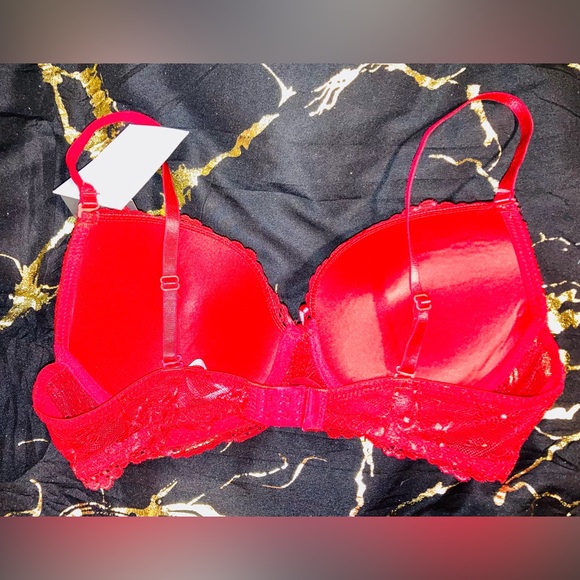 NWT!!!!!  Red Carpet Ready Push-Up Bra - Picture 2 of 7